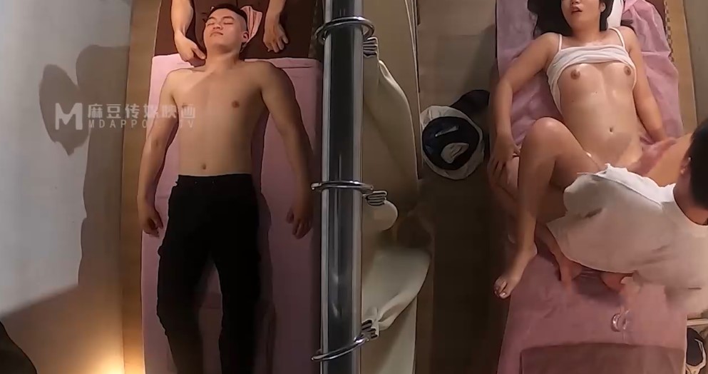 Đưa người yêu đi massage và cái kết bị địt tét lồn