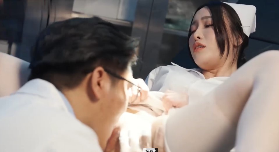 Bác sĩ cho em thăng chức, em sẽ vạch lìn cho bác sĩ phang